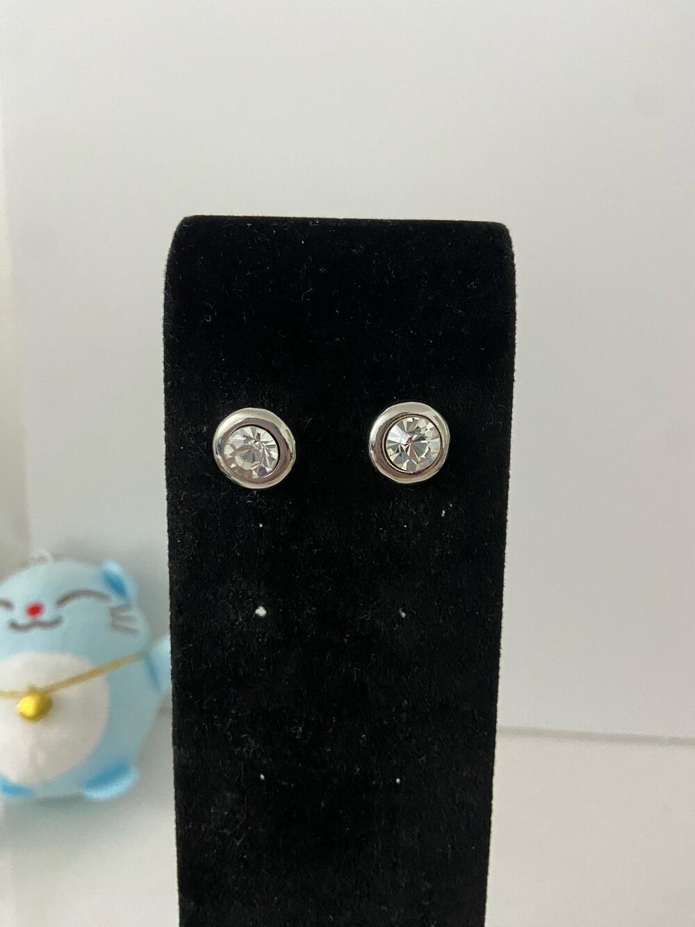 clear rhinestone stud earrings